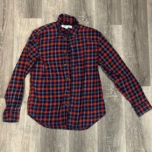 Men’s long sleeve button down